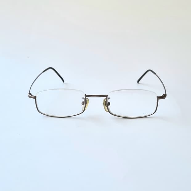 데드스탁 브라운 메탈 하프 림리스(언더림) 안경테