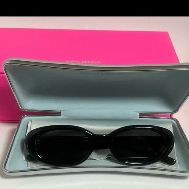 젠틀몬스터 반도네온 판매합니다