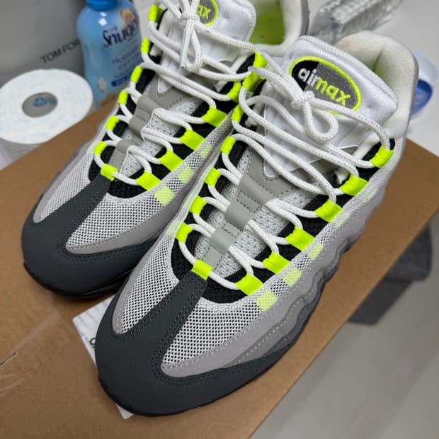 [275]나이키 에어맥스95 네온