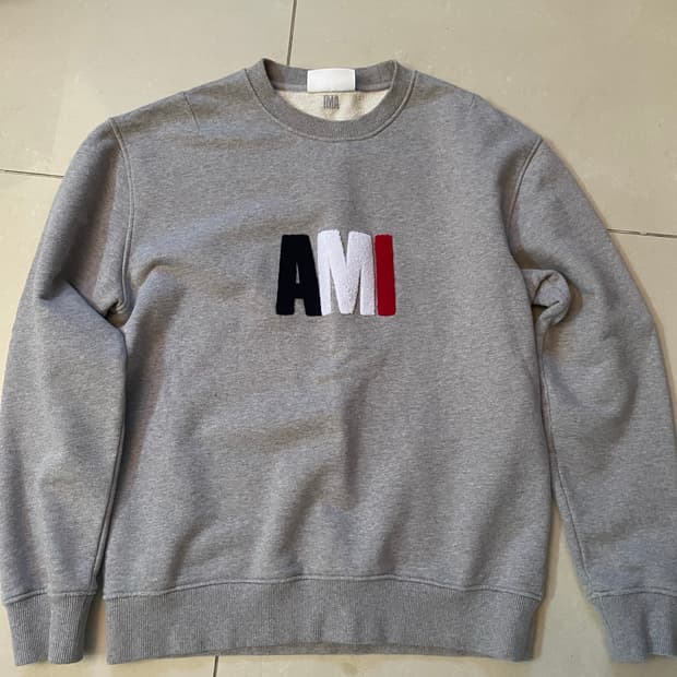 아미 스웨트셔츠 