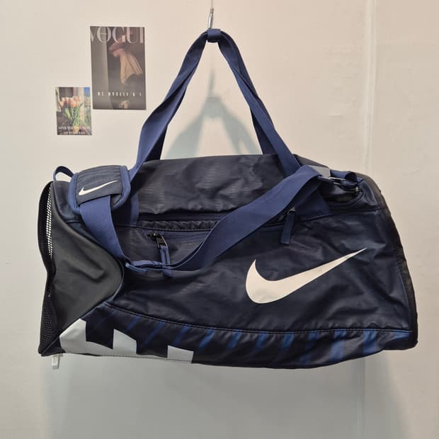 나이키 더플백 네이비 색상 판매
