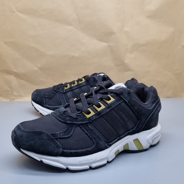 아디다스 이큅먼트10 운동화 220