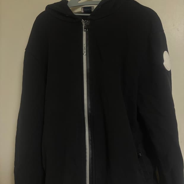 몽클레어 후드집업