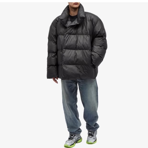 발렌시아가BALENCIAGA 23fw 오버사이즈 패딩