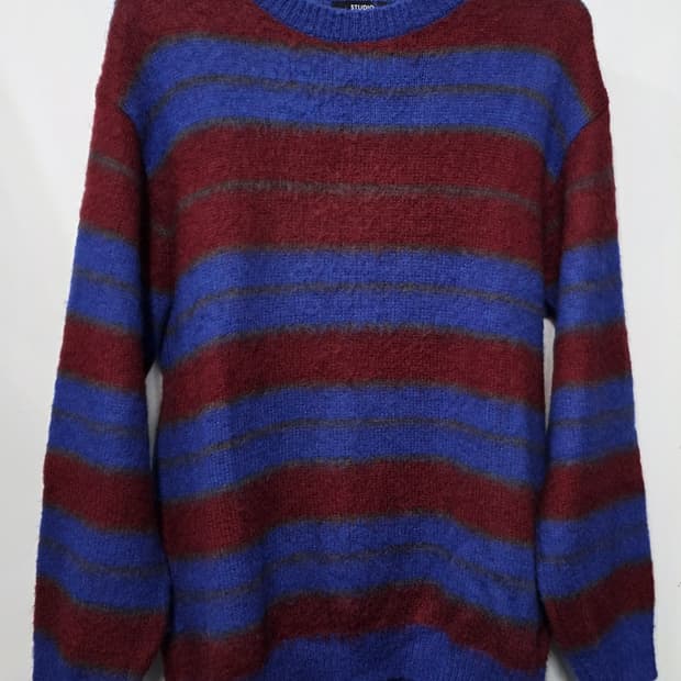 스튜디오 톰보이 남성 니트