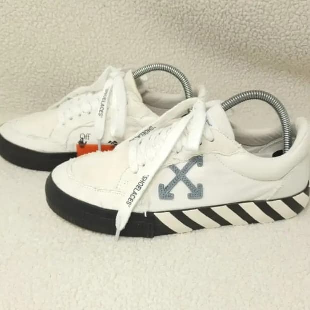 [정품] 오프화이트 로우 벌커나이즈드 화이트 캔버스 (42사이즈/270)