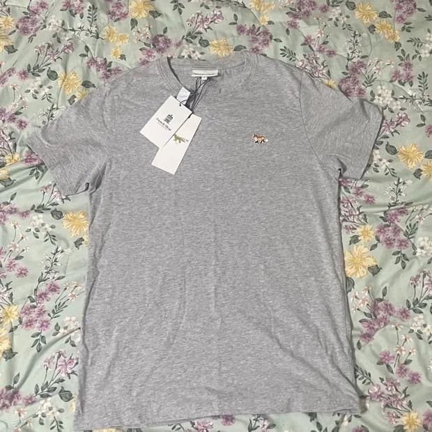 메종키츠네 반팔 s사이즈 새상품