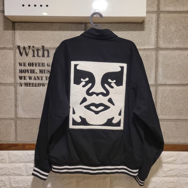 오베이 아이콘 바시티 자켓 M