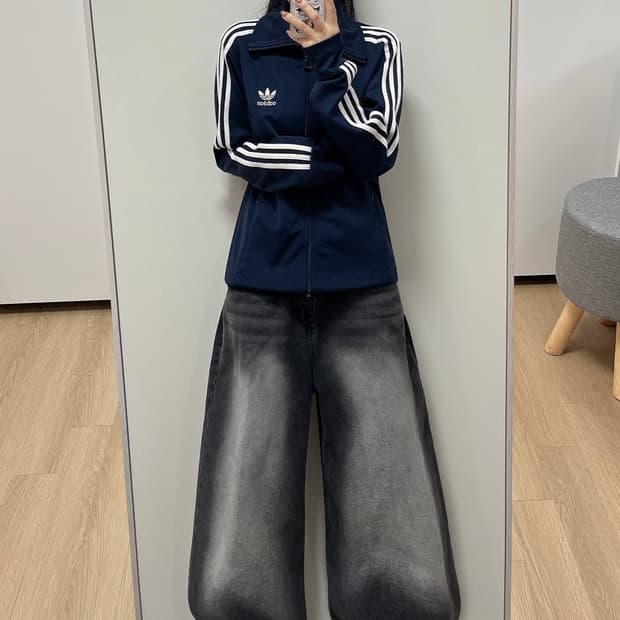 아디다스 유로파 네이비 트랙탑 져지