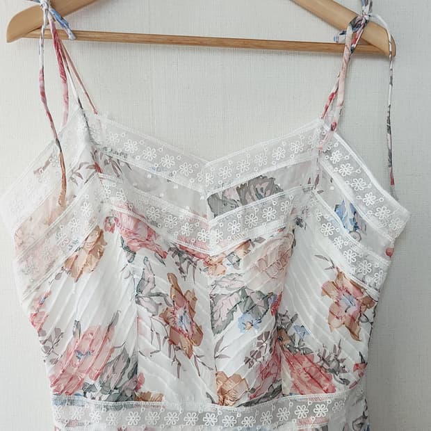 쉬폰 꽃 레이스 나시 원피스