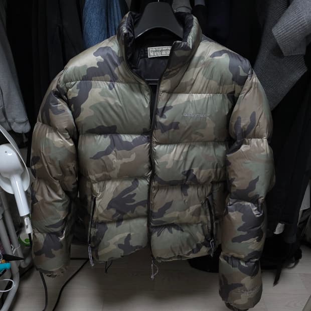 디스이즈네버댓 패딩 m사이즈 판매