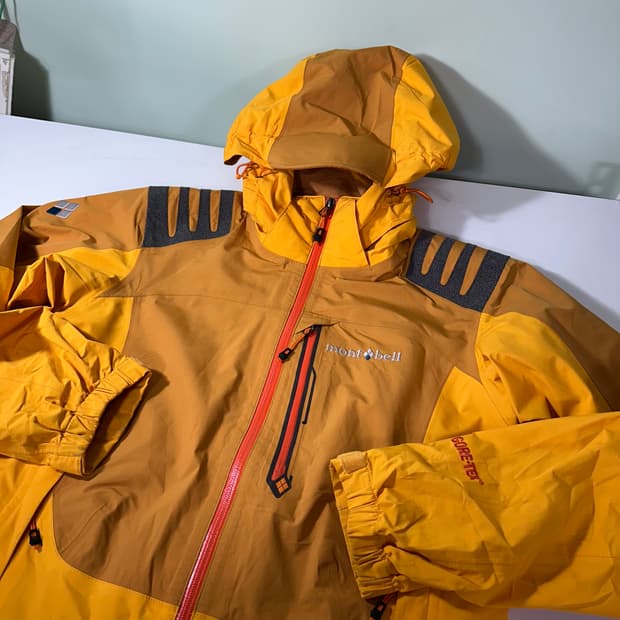 95 M 몽벨 머스타드 겨자 후드탈부착 등산 바람막이 자켓