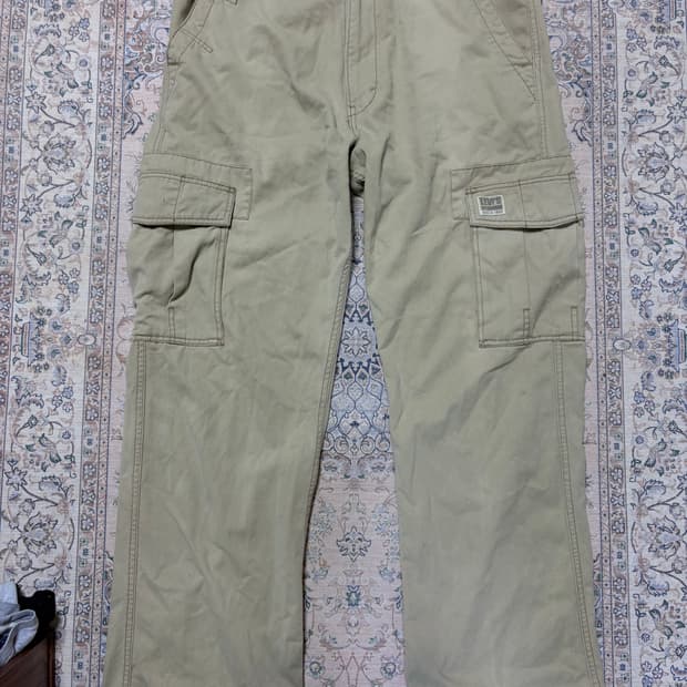 2000’s levi’s cago pants 