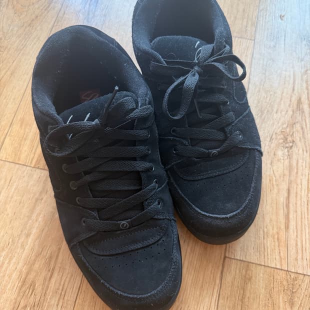 ES 보드화 엑셀 이에스 스케이트 운동화 악셀 블랙 300사이즈