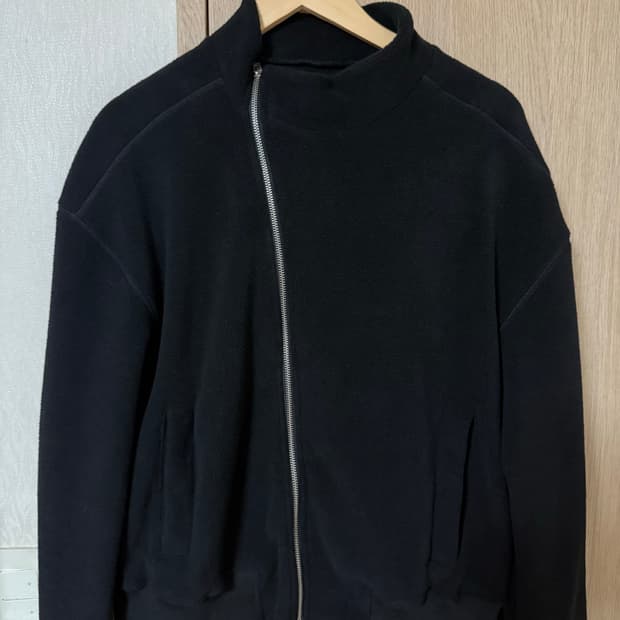 뉴치프시크디피 사선 플리스