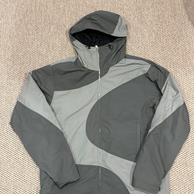 에이옵 X 사이드 서비스 우즈마키 트랙 셋업 2사이즈