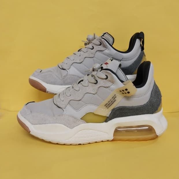 남성 나이키 조던 MA2 바스트 그레이 운동화 (260)