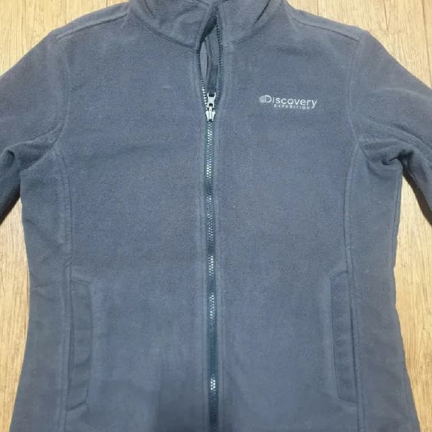 디스커버리 후리스 집업 90~95 사이즈입니다