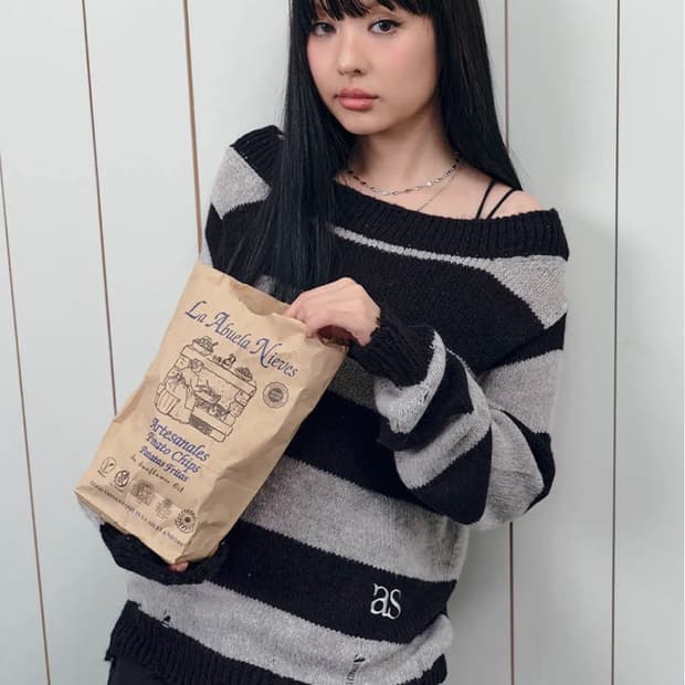 애즈온 sori off stripe knit black