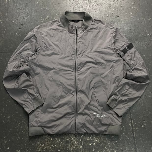 100 내셔널지오그래픽 와펜 바람막이