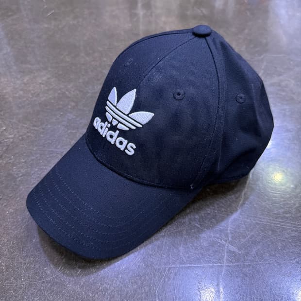아디다스 오리지널 트레포일 자수 볼캡 블랙