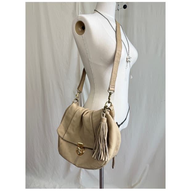 VIOLAd'ORO 2-way 태슬 레더 백 (푸쉬 락)