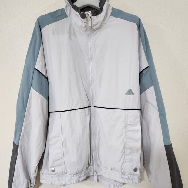 아디다스 바람막이 (M