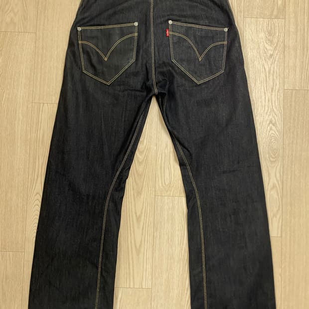 Vintage Levi’s Engineered Jeans W30
