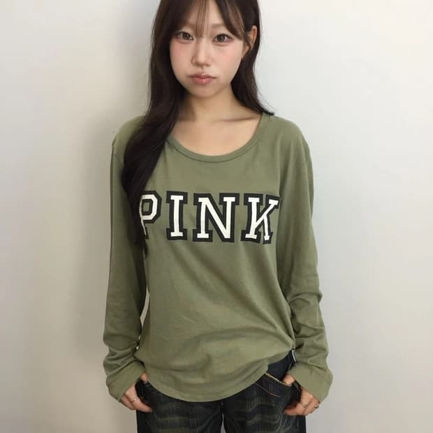 PINK Varsity Logo Long Sleeve