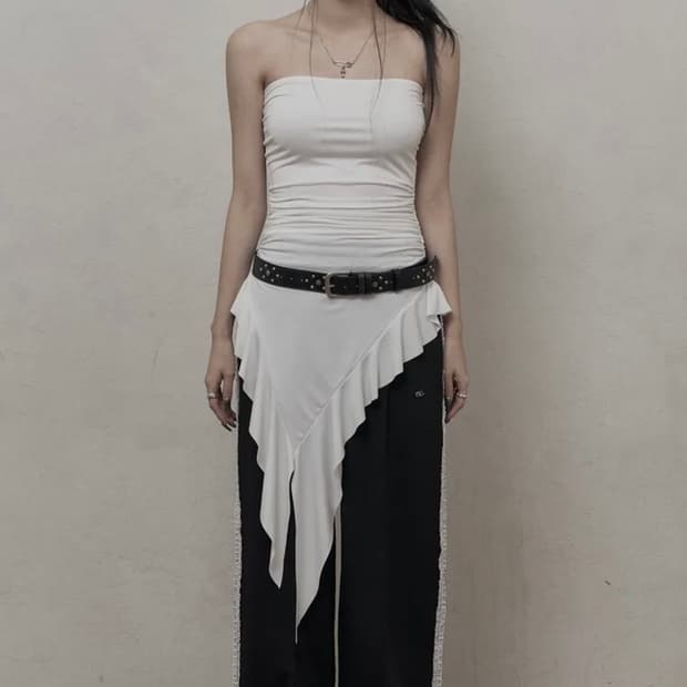 카키포인트 Ruffled Layered Top 화이트