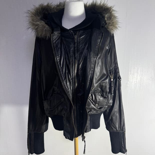 Agate 퍼 트리밍 후드 밀리터리 자켓 y2k lgb vkei