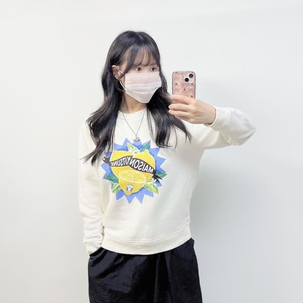 메종키츠네 레몬 크루넥 맨투맨 화이트