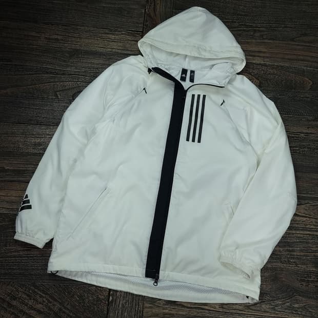 [아디다스] 화이트 바람막이 자켓 M16927