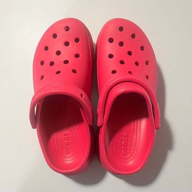 Crocs 크록스 베이 클로그 - 드래곤 프루츠