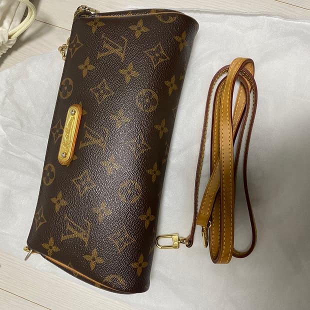 루이비통 모노그램 에바 클러치