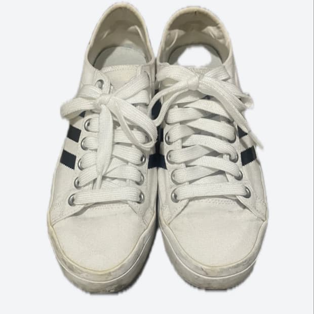 아디다스 로우 스니커즈 235mm