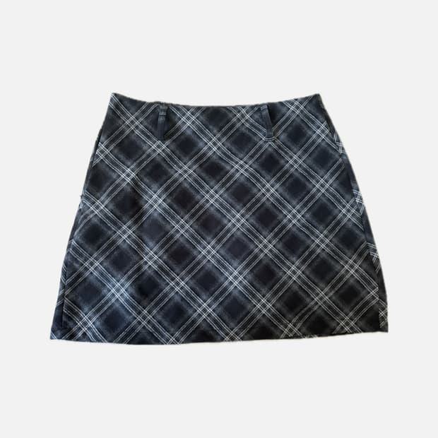 체크 치마