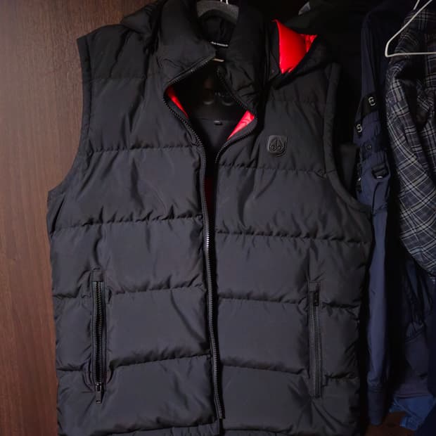 무스너클 패딩 조끼 M 블랙