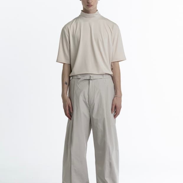 아모멘토 벨티드 턱 팬츠