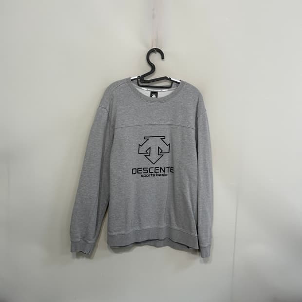 데상트 남성 맨투맨 티셔츠 110