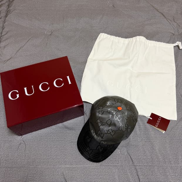 구찌 GG 캔버스 볼캡 블랙/그레이 (미착용 새제품)