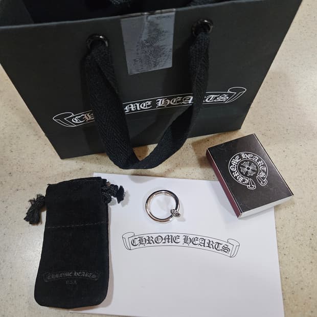 크롬하츠 네일링 파베 다이아 US8