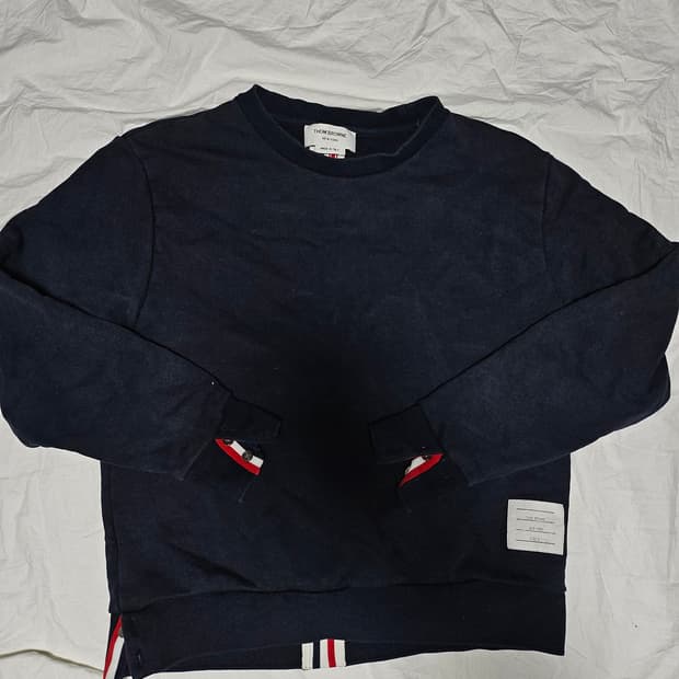 톰브라운 백삼선 스웻셔츠 맨투맨 2