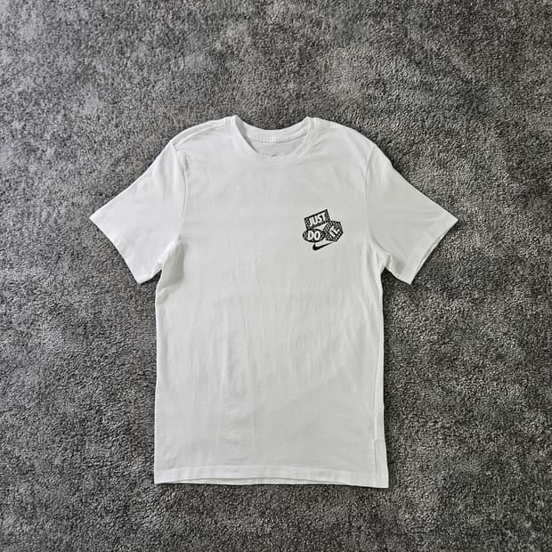 [무료배송] NIKE 반팔 티셔츠