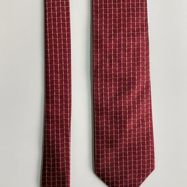 트루사르디 넥타이