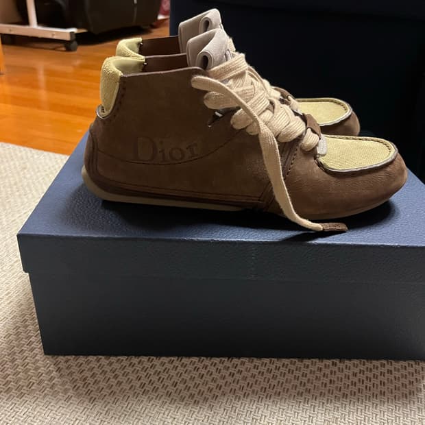 디올 조나단 앤더슨 로디  roadie 레이스업 부츠 43 브라운