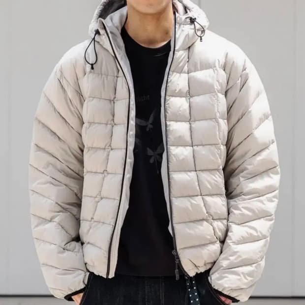 비긴202 커브라이트 다운 점퍼 2사이즈 거의 새상품