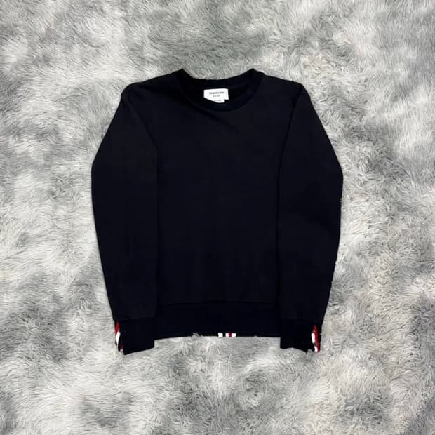 [2 size] 톰브라운 백삼선 맨투맨