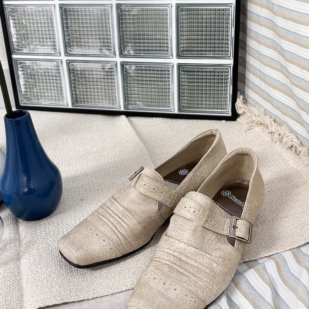 BeauFort shirring geek chic loafers