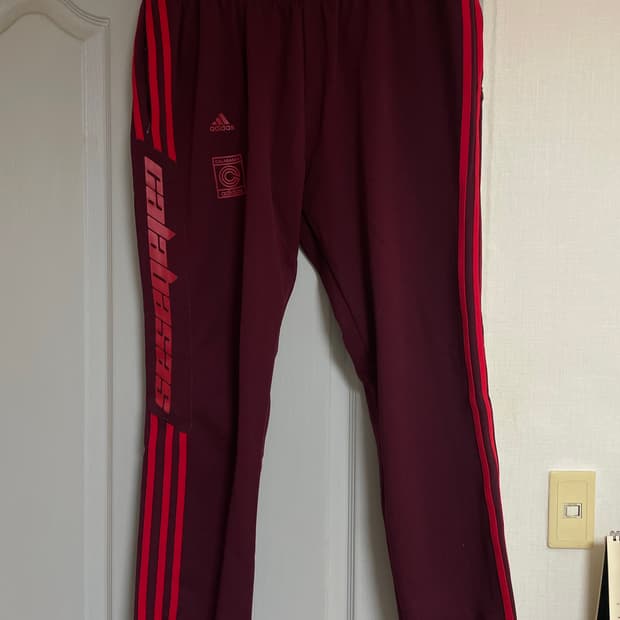 칼라바사스 아디다스 이지 트랙팬츠 L 